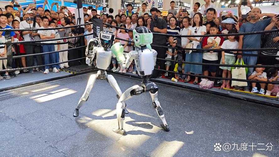 TOB工厂机器人销售 替代人工的复杂流水线革命